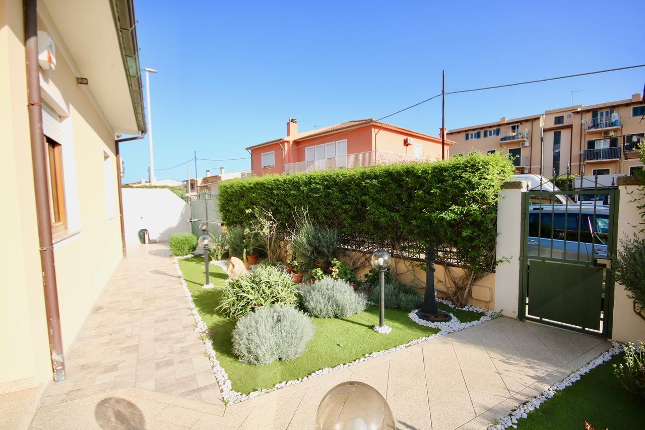 Hotel Casa Degli Ospiti Olbia Exterior foto