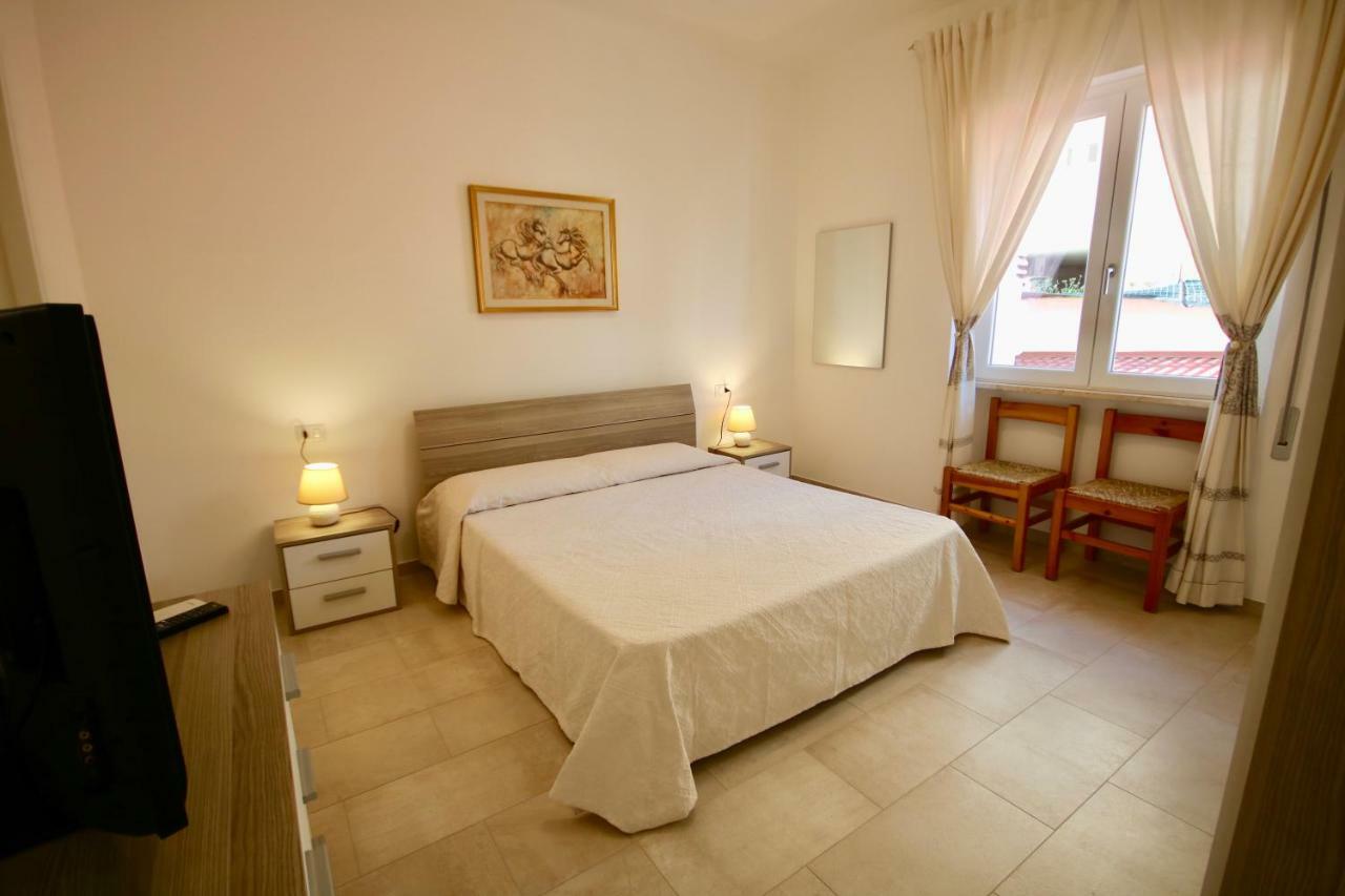 Hotel Casa Degli Ospiti Olbia Exterior foto